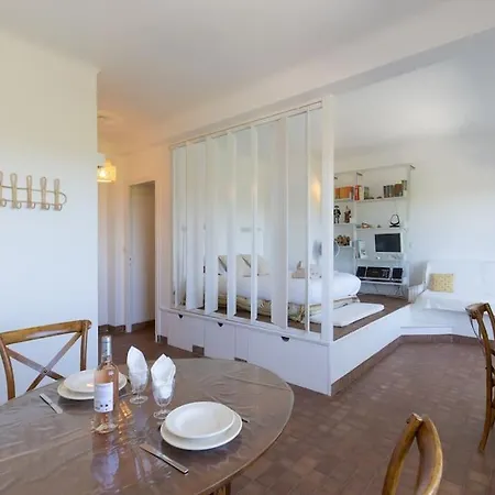 アパート Avec Vue A