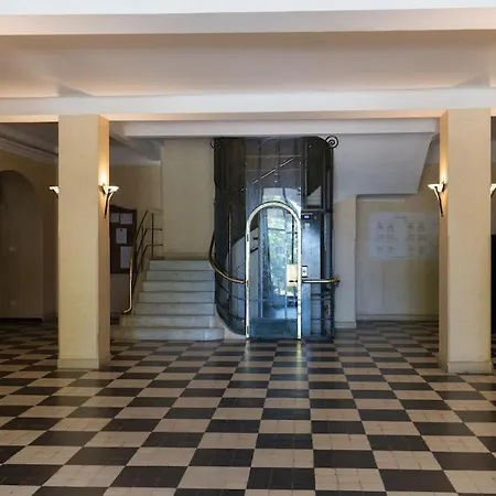 Avec Vue A アパート ラシオタ