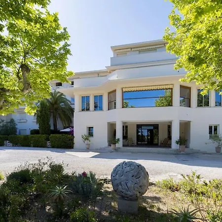 Avec Vue A アパート ラシオタ