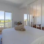 Avec Vue A *
